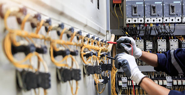 Professional Electrician technician working in New London, WI